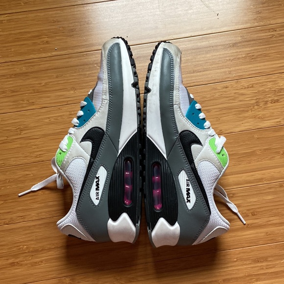 Nike Air Max 90 Peace Love Swoosh - Picture 5 of 16